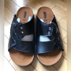 Nikta Black Sandals